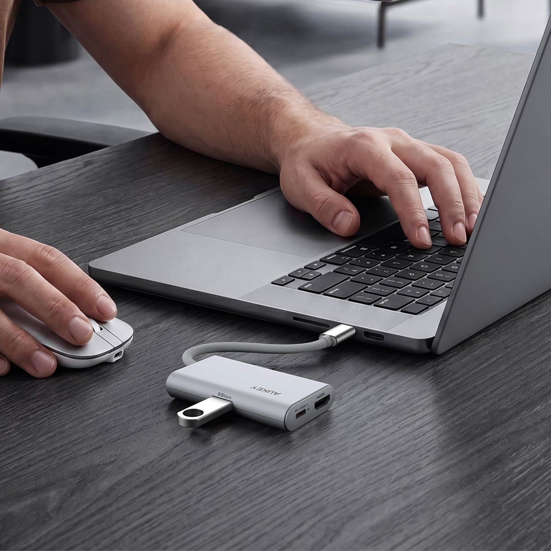 UH-CUH06 OfficeDok 5-in-1 Lite USB Hub Adapter